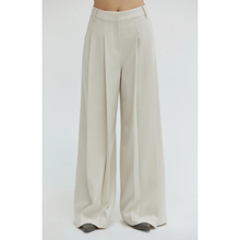  June Pleated Trouser